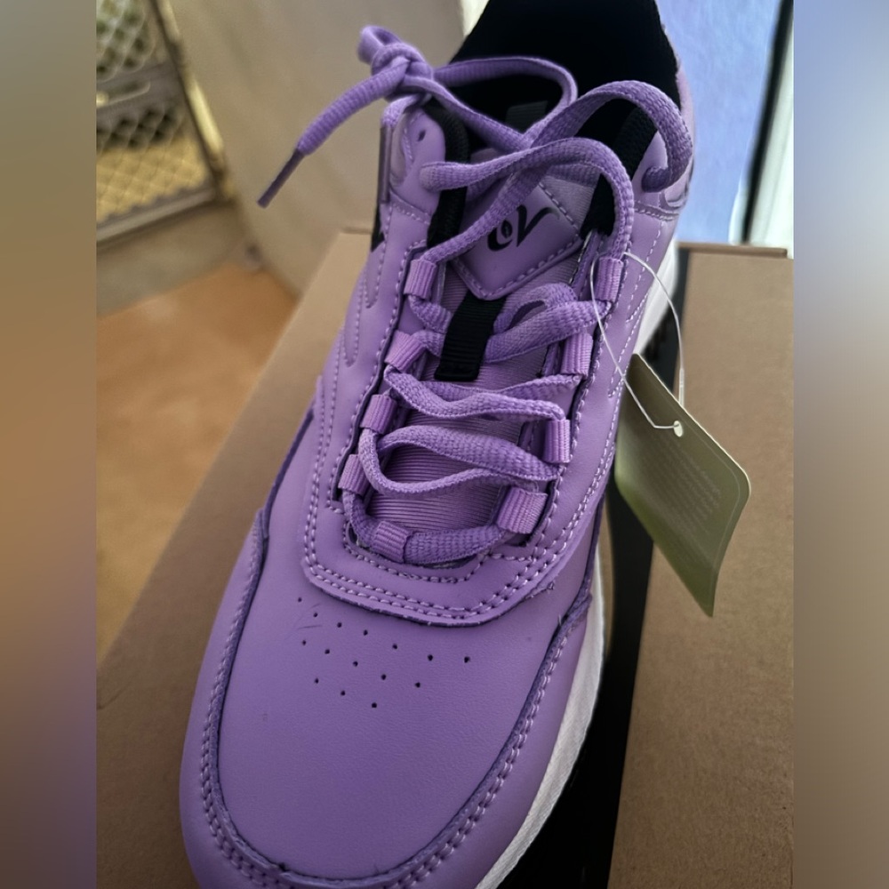 New jogging sneakers - Picture 4 of 4
